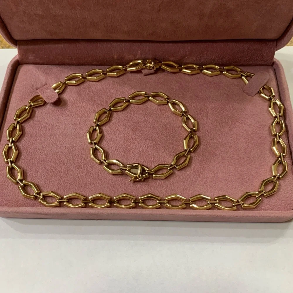 14kt ITALIAN YELLOW GOLD 16” CHOKER STYLE NECKLACE AND BRACELET SET - Picture 3 of 11